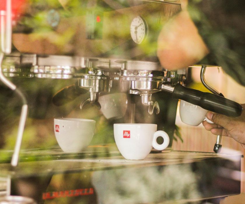 Coffee making at Deli Akuj